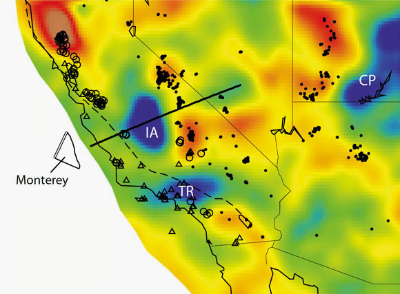 The Isabella anomaly, IA, is at the same depth as other fragments of the Farallon plate under Oregon and Washington (Forsyth lab / Brown University)
