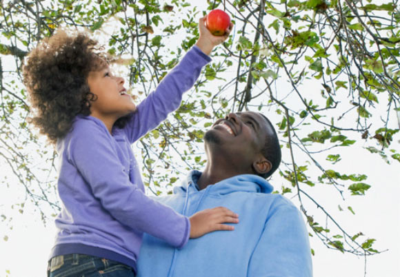 Researchers from the GIANT consortium identified new genes influencing height and related to obesity (National Institutes of Health / U.S. Department of Health & Human Services)