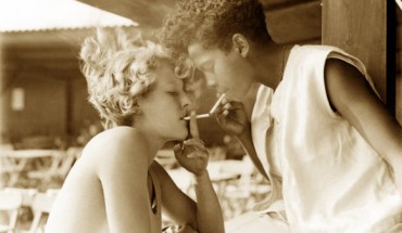 Teenagers lighting each other’s cigarettes, the Netherlands, 1932 (Nationaal Archief @ Flickr Commons)