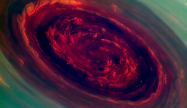 Cassini spacecraft has recently provided scientists the first close-up, visible-light views of a behemoth hurricane swirling around Saturn's north pole. The hurricane's eye is about 1,250 miles (2,000 kilometers) wide, 20 times larger than the average hurricane eye on Earth (NASA / JPL-Caltech / SSI)