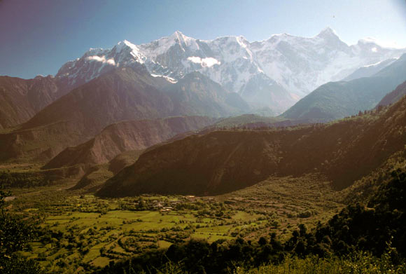 The new study says two genes SENP1 and ANP32D are attractive targets for treatments against chronic mountain sickness and other conditions that involve oxygen deprivation. Photo credit: University of Washington.