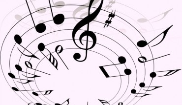 Loyola University Medical Center researchers have described a 60-year-old woman with history of bilateral hearing impairment and tinnitus who experienced both recognizable and non-recognizable songs. Image credit: Meridian School, Seattle, WA.