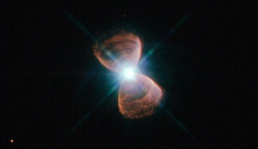 This image shows the bipolar planetary nebula PN Hb 12, popularly known as Hubble 12, in the constellation of Cassiopeia. Image credit: NASA / ESA. Acknowledgement: Josh Barrington.