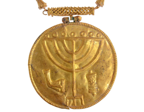This is a 4-inch (10 cm) gold medallion found at the foot of Temple Mount in Jerusalem. Image credit: Ouria Tadmor.