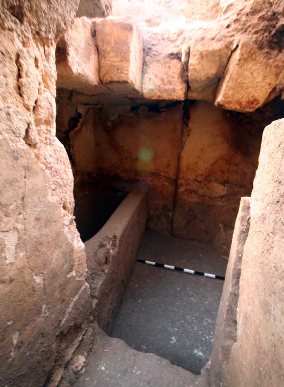 A bath chamber with a bathtub was found buried at Mt. Zion first-century mansion site, connected to the structure's mikveh. Image credit: Shimon Gibson.