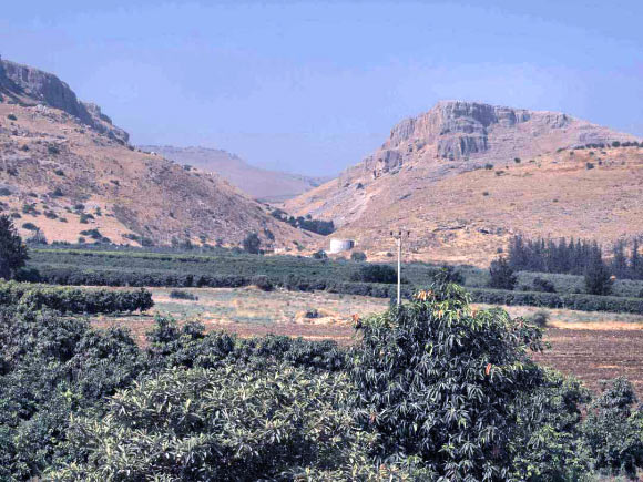 A general view of part of the survey area, looking southwest, showing the mountains bounding the Ginosar valley. Image credit: Dr Ken Dark / © The Palestine Exploration Fund / Maney Publishing, www.maneypublishing.com.