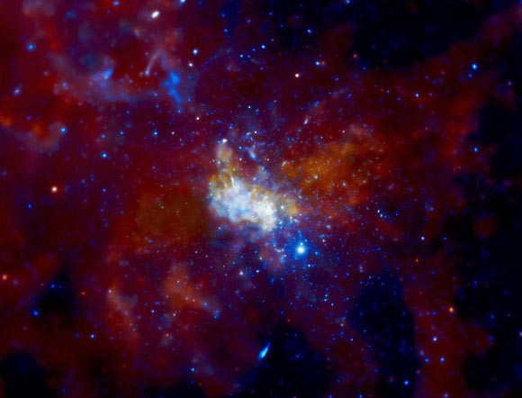This image shows Sagittarius A* and the surrounding region. Image credit: NASA / CXC / MIT / F. Baganoff / R. Shcherbakov et al.