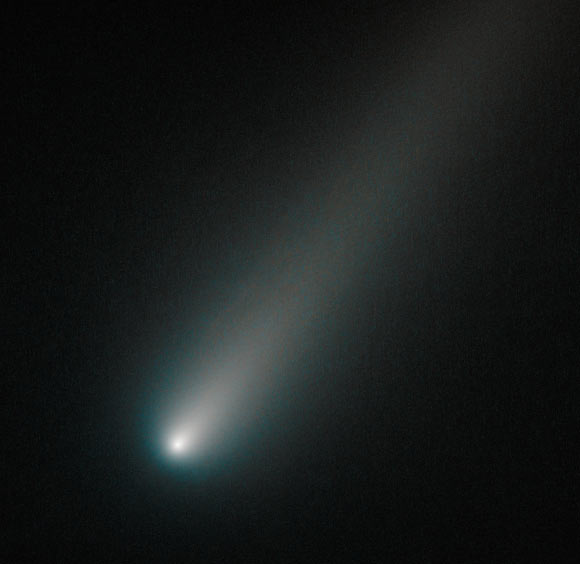 This image of the comet ISON was taken by Hubble on October 9, 2013. Image credit: NASA / ESA / the Hubble Heritage Team / STScI / AURA.