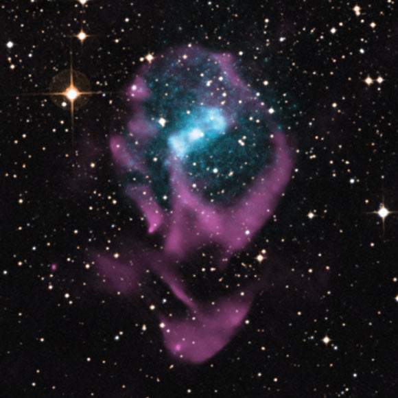This composite image shows the X-ray binary Circinus X-1. Image credit: X-ray – NASA / CXC / University of Wisconsin-Madison / S.Heinz et al; optical - DSS; radio – CSIRO / ATNF / ATCA.