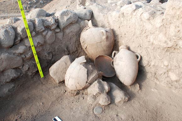 Pottery found in the 3,100-year-old building at Tell Abu al-Kharaz. Image credit: University of Gothenburg.