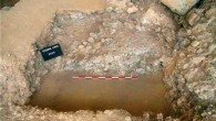 The 300,000-year-old hearth discovered in Qesem cave, near Rosh HaAyin, Israel. Scale is 1 m. Image credit: R. Shahack-Gross et al.