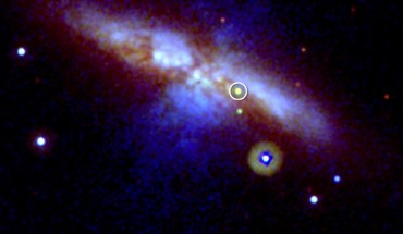 The Ultraviolet-Optical Telescope aboard Swift captured SN 2014J, circled, on January 22, 2014. Image credit: NASA / Swift / P. Brown, TAMU.