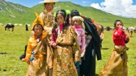 Tibetans. Image credit: Antoine Taveneaux / CC BY-SA 3.0.
