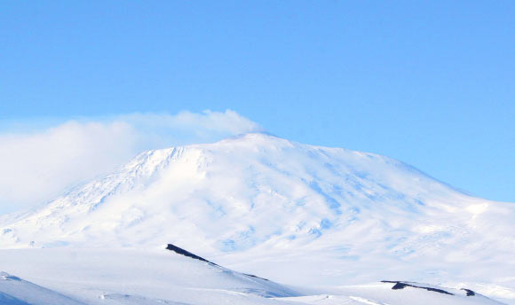 Mount Erebus, the second highest volcano in Antarctica and the southernmost active volcano on our planet. Image credit: Steven Chown / Monash University.