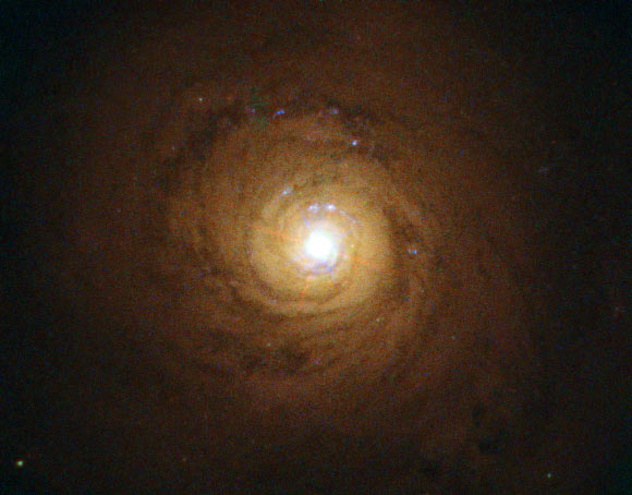 This image shows the archetypal Seyfert galaxy NGC 5548. Image credit: ESA / Hubble / NASA / Davide de Martin.