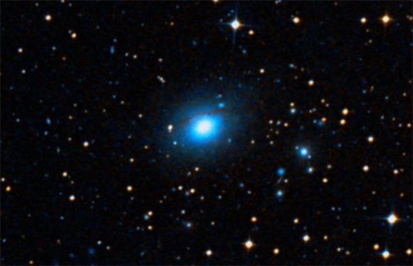 This image shows the nearby Seyfert galaxy IC 5063. Image credit: Sky-map.org.