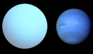 Comparison of HAT-P-11b with Neptune. Image credit: Aldaron / CC BY-SA 3.0