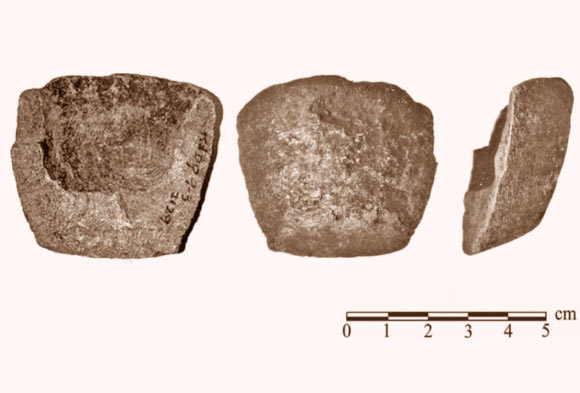 Three views of the crucible from Nanook site, Baffin Island, Canada. Image credit: Patricia D. Sutherland et al.