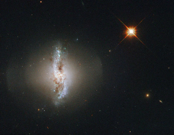 This image shows the peculiar galaxy Arp 230. Image credit: ESA / Hubble / NASA.