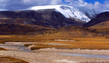 North dome of the Quelccaya Ice Cap in Peru. Image credit: Paolo Gabrielli / Ohio State University.