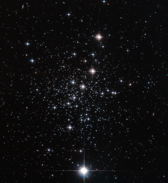This image shows the globular star cluster Palomar 12. Image credit: ESA / Hubble / NASA.