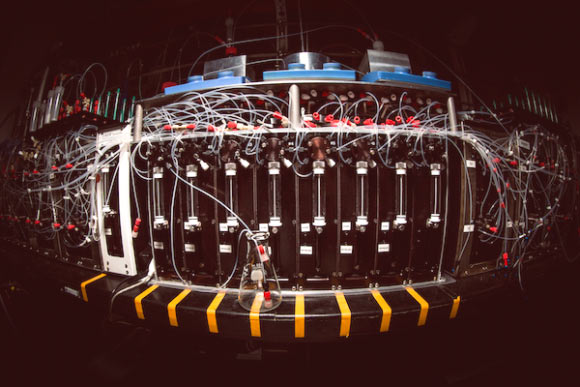 This synthesizer assembles complex small molecules out of simple chemical building blocks, like a 3D printer on the molecular level. Image credit: L. Brian Stauffer.