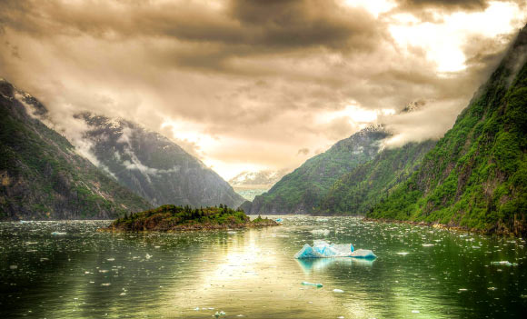 Tracy Arm Fjord, Alaska. Image credit: Maria Michelle.