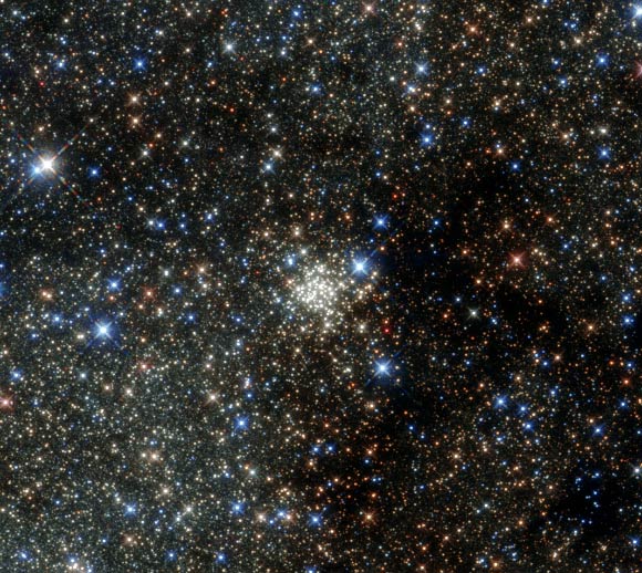 This image of the Arches Cluster of young, massive stars was obtained with the NASA/ESA Hubble Space Telescope. Image credit: NASA / ESA.
