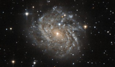 This image shows the Milky Way-like spiral galaxy LEDA 89996. Image credit: ESA / Hubble / NASA.