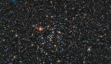 This image shows an open star cluster known as IC 4651. Image credit: ESO.