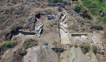 An aerial view of the bouleuterion recently discovered at the site of Antiochia ad Cragum. Test trenches reveal, among other things, a curved marble bench for dignitaries, supports for wooden seats for a general audience and a marble-paved orchestra area. Image credit: Michael Hoff / University of Nebraska-Lincoln.