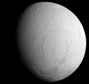 Geochemical Model Reveals Inner Complexity of Enceladus | Sci.News