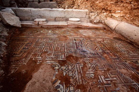 German archaeologists found this mosaic while excavating the site of the ancient city of Doliche in Turkey. Image credit: Peter Jülich / University of Münster.