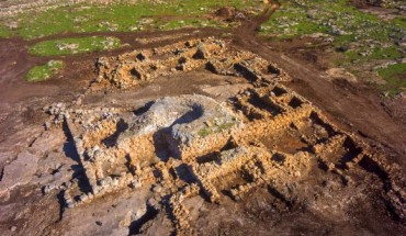 Aerial view of the 2,700-year-old farmstead. Image credit: Griffin Aerial Photography.