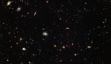 This Hubble image shows a giant group of galaxies in the constellation of Leo. Image credit: NASA / ESA / Hubble / Judy Schmidt, www.geckzilla.com.