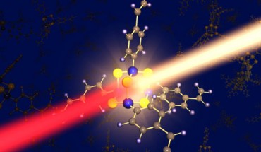 The new compound emits a broadband spectrum of light upon excitation with an infrared laser. Image credit: Nils Wilhelm Rosemann.