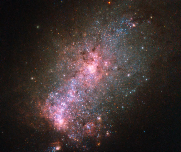 This Hubble image shows the nearby starburst galaxy NGC 3125. Image credit: NASA / ESA / Hubble / Judy Schmidt, www.geckzilla.com.
