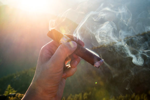 Smoking leaves ‘footprint’ in DNA. Image credit: Pexels.