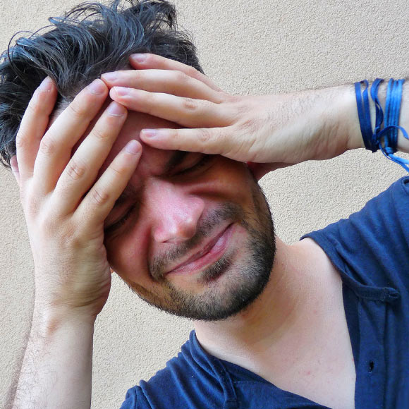 Jonathan J. Lyons et al identified a genetic explanation for a syndrome characterized by multiple frustrating and difficult-to-treat symptoms. Image credit: Pheee.