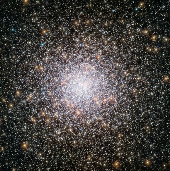 This image from the NASA/ESA Hubble Space Telescope shows the globular cluster NGC 362. Image credit: NASA / ESA / Hubble.