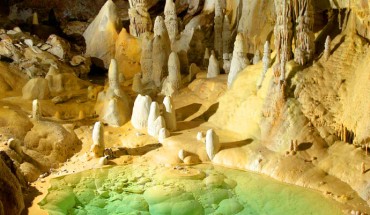 Lechuguilla Cave, New Mexico. Image credit: Max Wisshak.