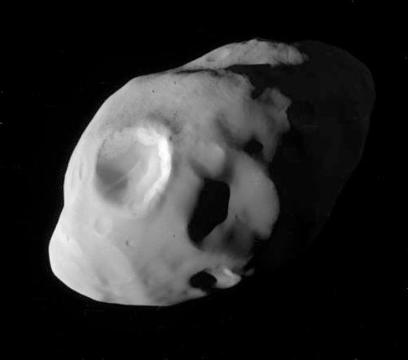 This is one of Cassini’s closest views to date of Pandora, a small, inner moon of Saturn. Image credit: NASA / JPL-Caltech / Space Science Institute.