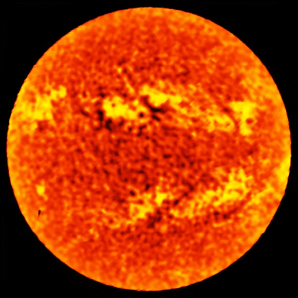 A map of the whole disc of the Sun was also made with a single ALMA antenna, using a technique called fast-scanning, at a wavelength of 1.25 mm. Image credit: ALMA / ESO / NAOJ / NRAO.