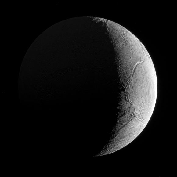 NASA’s Cassini robotic orbiter obtained this image of Saturn’s moon Enceladus on November 27, 2016. This view looks toward the Saturn-facing hemisphere of the moon. North on Enceladus is up and rotated 6 degrees to the right. Image credit: NASA / JPL-Caltech / Space Science Institute.