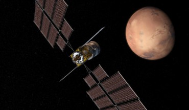 Boeing Deep Space Transport vehicle on approach. Image credit: Boeing Company.