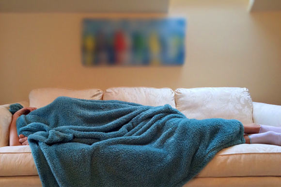 People who sleep less than the recommended eight hours a night more likely to suffer from depression, anxiety. Image credit: Wok & Apix.