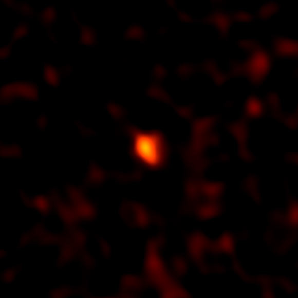 ALMA image of the faint millimeter-wavelength ‘glow’ from UZ224. Image credit: ALMA / ESO / NAOJ / NRAO.
