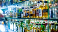 Even moderate drinking is linked to pathological changes in the brain. Image credit: Howerla.