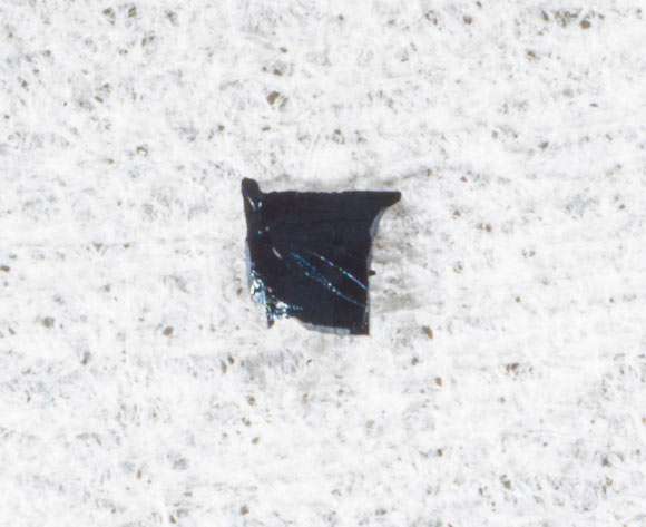 A crystal of the trilayer nickelate compound Pr4Ni3O8. Image credit: Argonne National Laboratory.