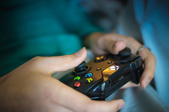 Palaus et al collected and summarized studies looking at how video games can shape our brains and behavior. Image credit: Olichel Adamovich.